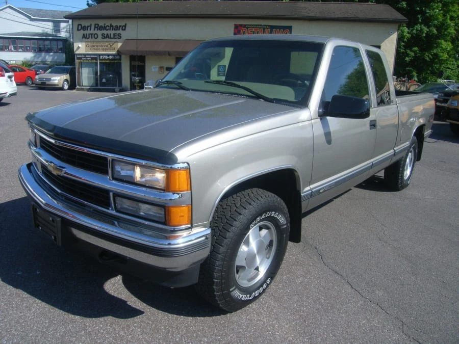 1999 Chevrolet Silverado 1st Gen - Image 2 of 31