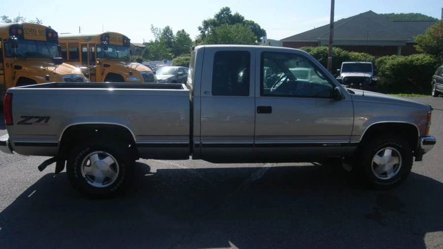 1999 Chevrolet Silverado 1st Gen - Image 3 of 31