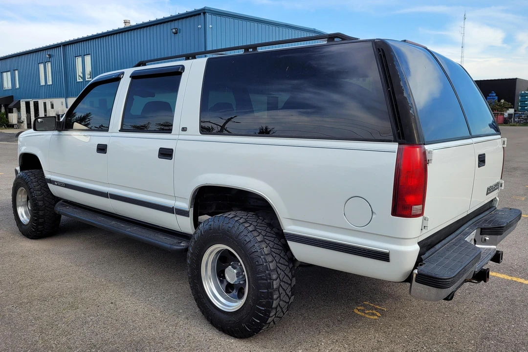 1999 Chevrolet Suburban 8th Gen - Image 4 of 31