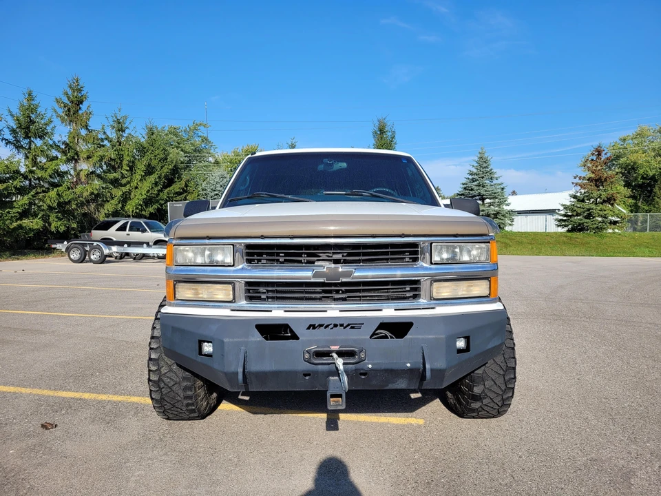 1999 Chevrolet Suburban 8th Gen - Image 6 of 31