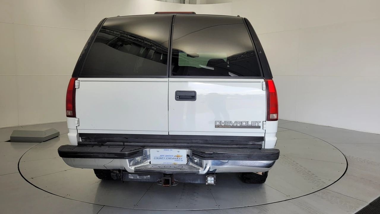 1999 Chevrolet Suburban 8th Gen - Image 15 of 31