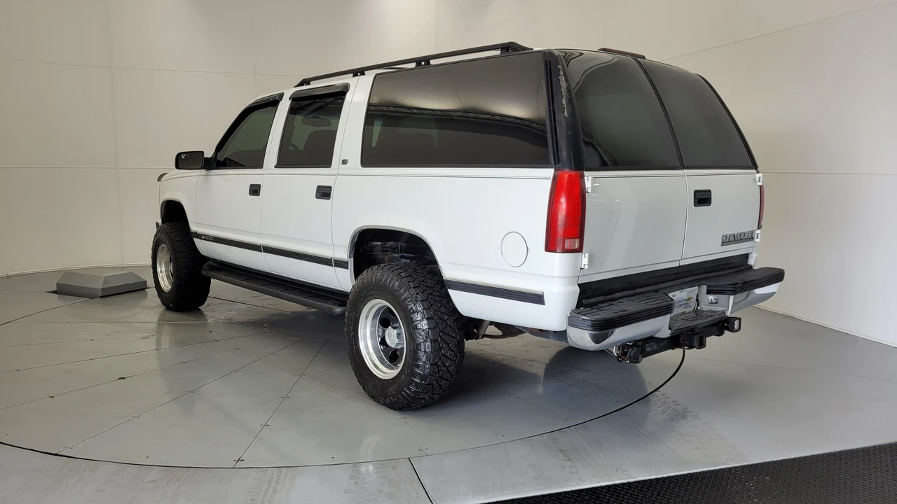 1999 Chevrolet Suburban 8th Gen - Image 13 of 31