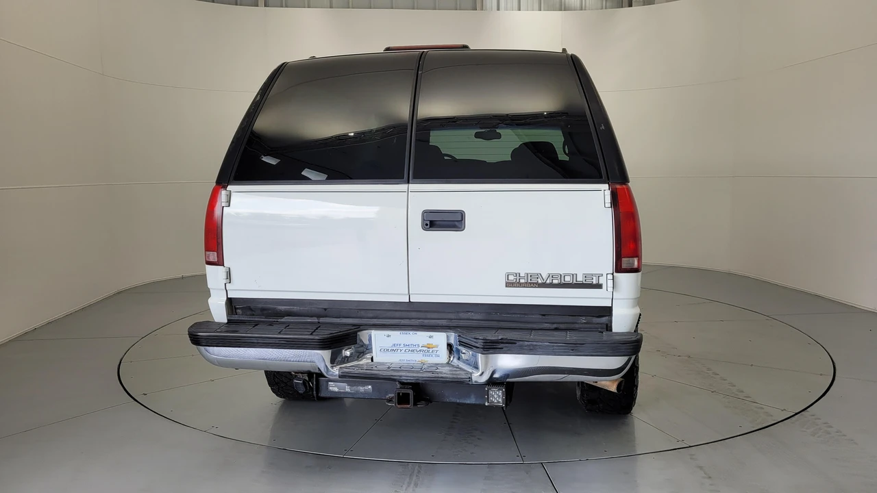 1999 Chevrolet Suburban 8th Gen - Image 16 of 31