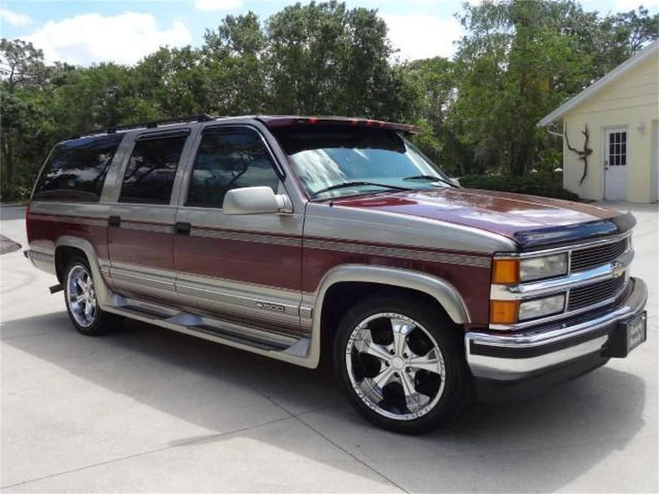 1999 Chevrolet Suburban 8th Gen - Image 15 of 31
