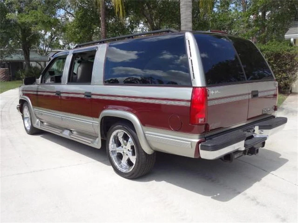 1999 Chevrolet Suburban 8th Gen - Image 10 of 31