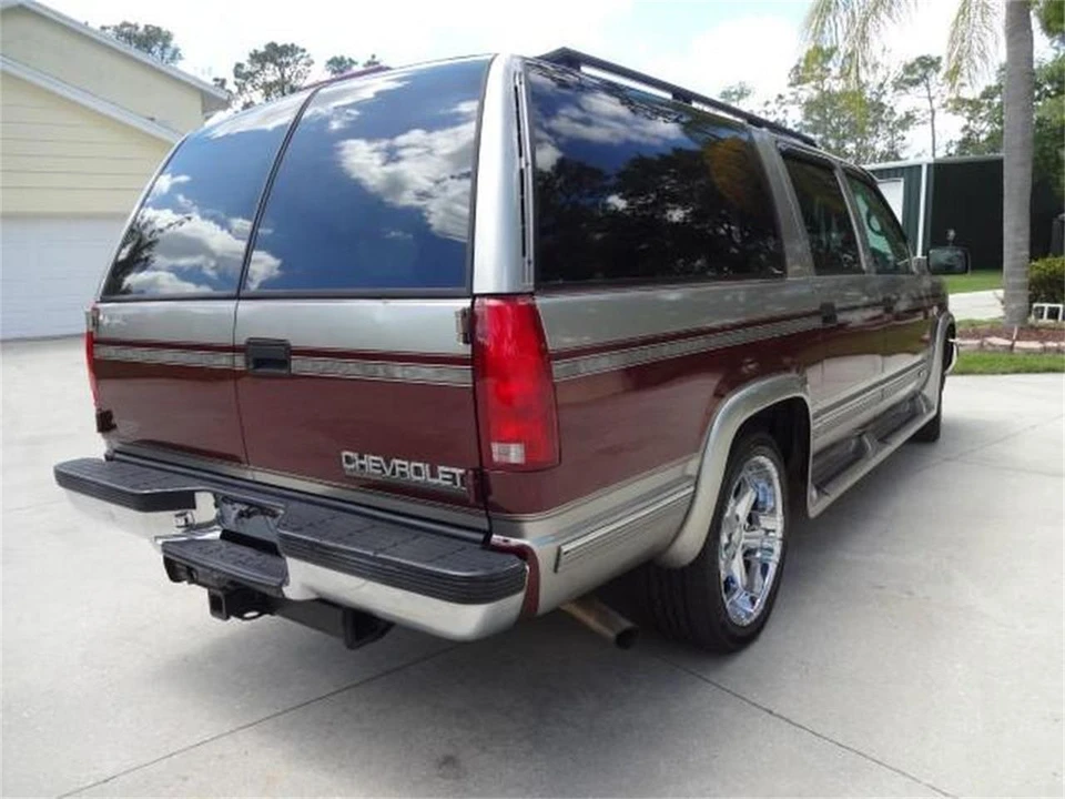 1999 Chevrolet Suburban 8th Gen - Image 12 of 31