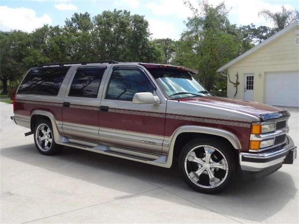 1999 Chevrolet Suburban 8th Gen - Image 14 of 31