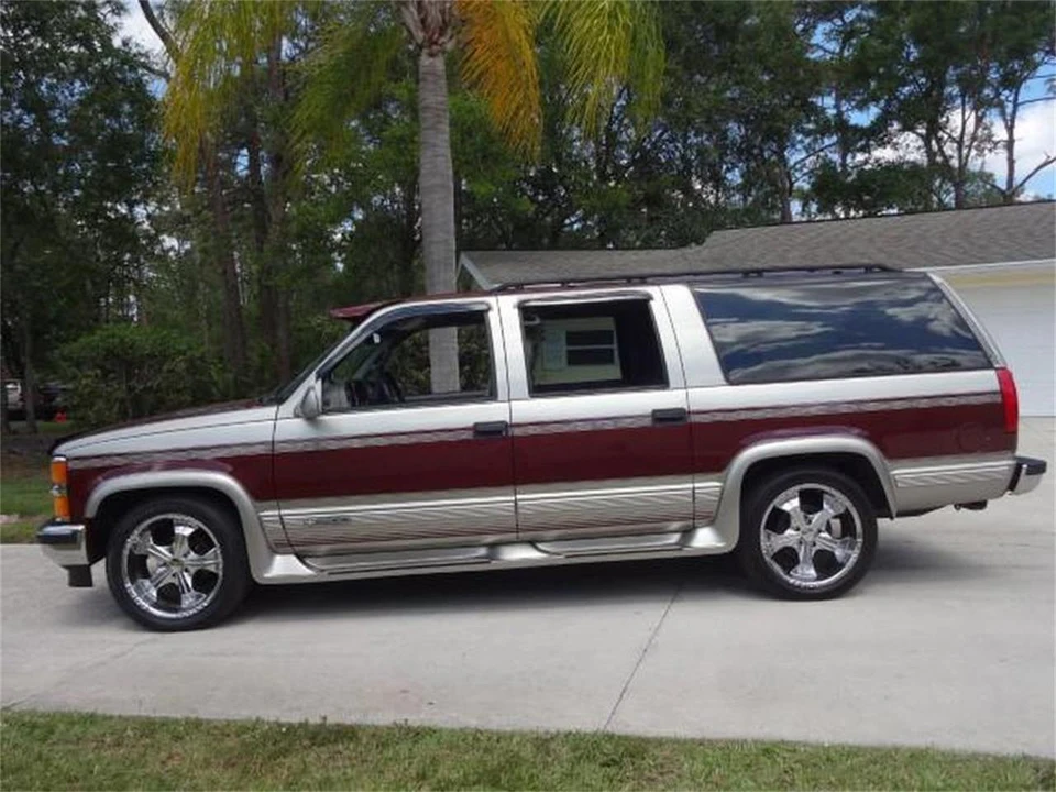 1999 Chevrolet Suburban 8th Gen - Image 8 of 31