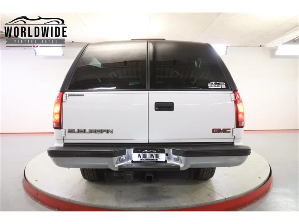1999 Chevrolet Suburban 8th Gen - Image 18 of 31