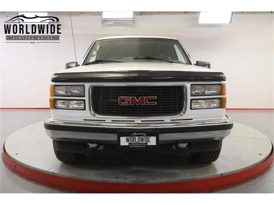 1999 Chevrolet Suburban 8th Gen - Image 15 of 31