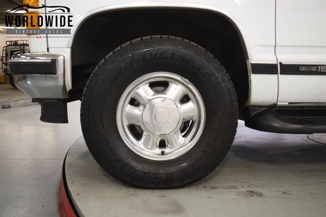 1999 Chevrolet Suburban 8th Gen - Image 12 of 12