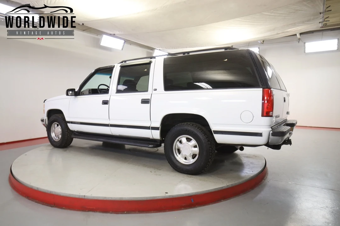 1999 Chevrolet Suburban 8th Gen - Image 5 of 12