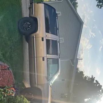 1999 Chevrolet Suburban 2500 LS Sport Utility 4D
