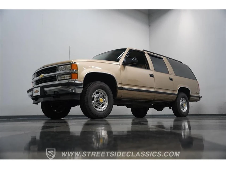 1999 Chevrolet Suburban 8th Gen - Image 19 of 31