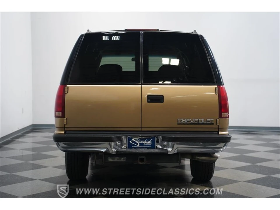 1999 Chevrolet Suburban 8th Gen - Image 23 of 31