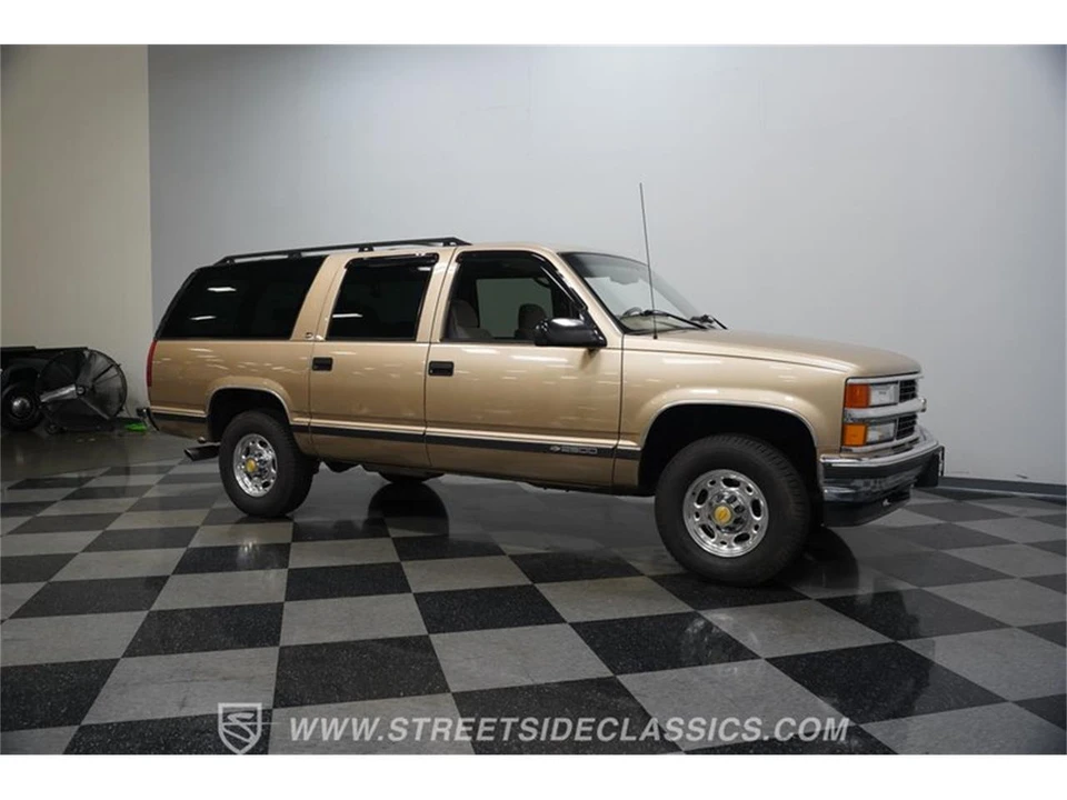 1999 Chevrolet Suburban 8th Gen - Image 14 of 31