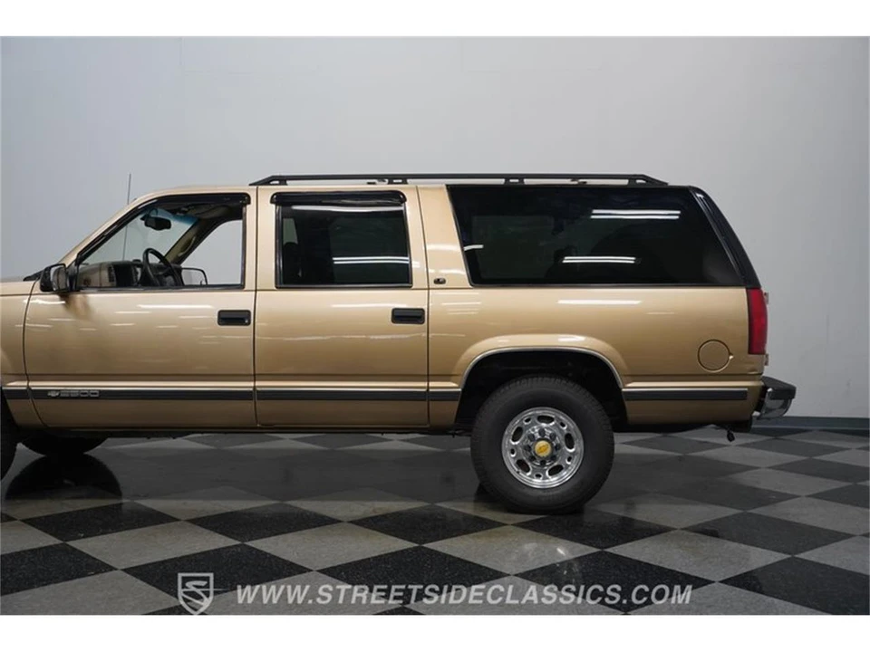 1999 Chevrolet Suburban 8th Gen - Image 22 of 31