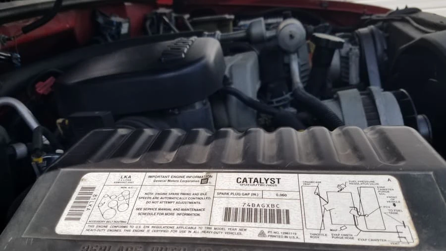1999 Chevrolet Suburban 8th Gen - Image 21 of 28