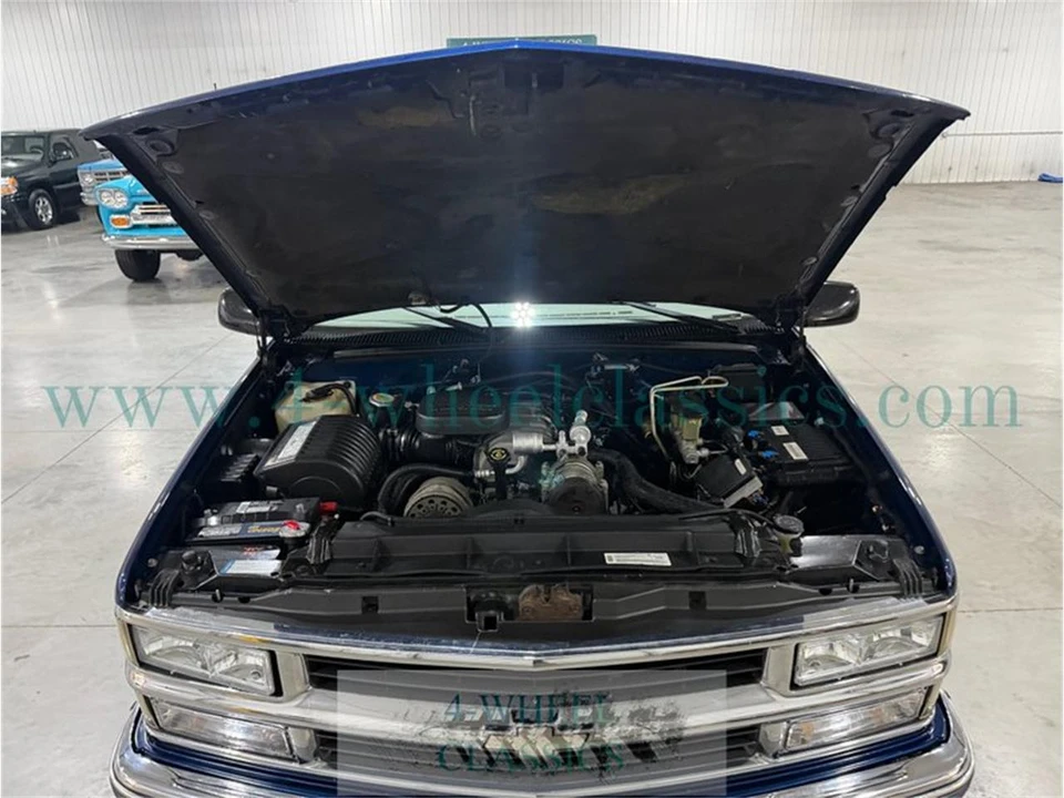 1999 Chevrolet Suburban 8th Gen - Image 23 of 31