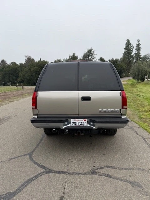 1999 Chevrolet Suburban 8th Gen - Image 3 of 21