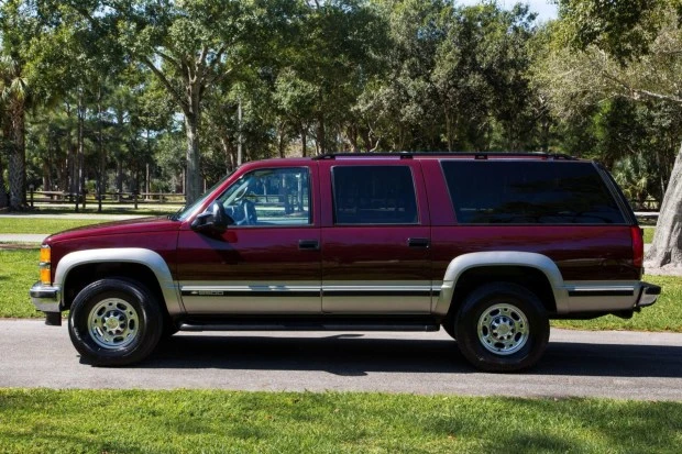 1999 Chevrolet Suburban 8th Gen - Image 3 of 7