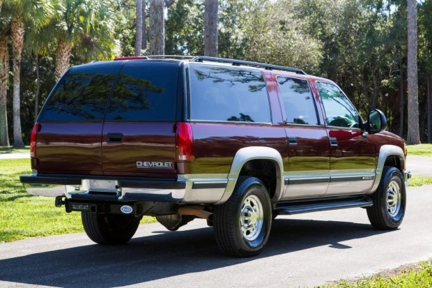 1999 Chevrolet Suburban 8th Gen - Image 2 of 7