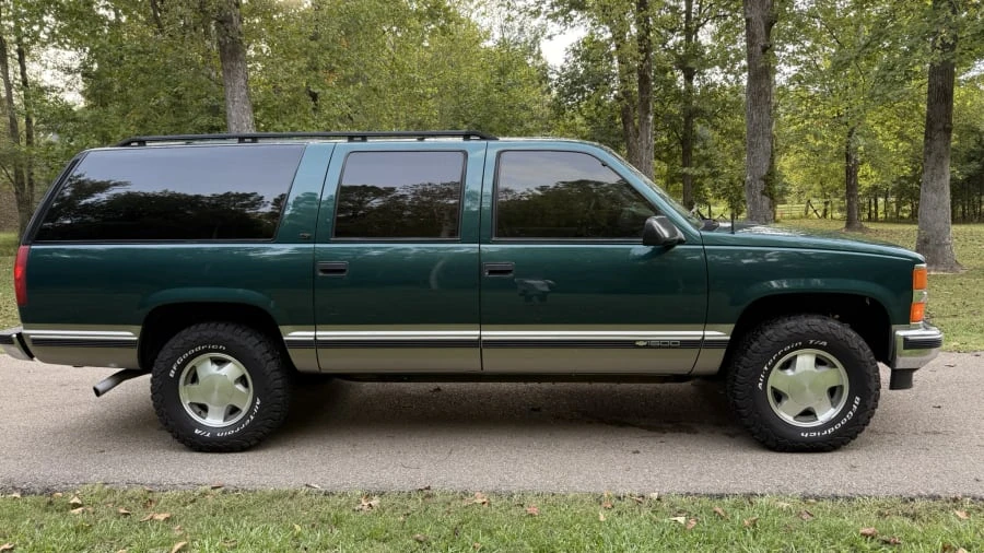 1999 Chevrolet Suburban 8th Gen - Image 7 of 29