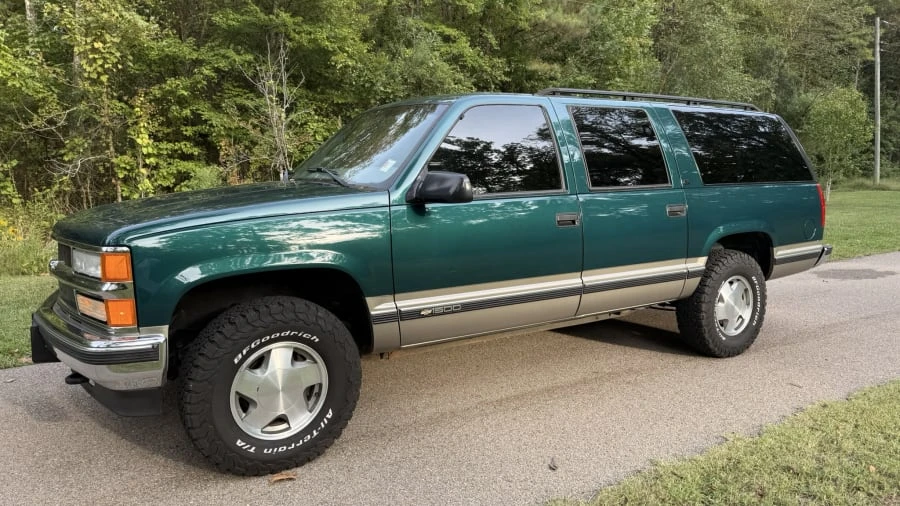 1999 Chevrolet Suburban 8th Gen - Image 9 of 29