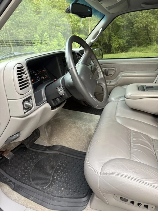 1999 Chevrolet Suburban 8th Gen - Image 22 of 29