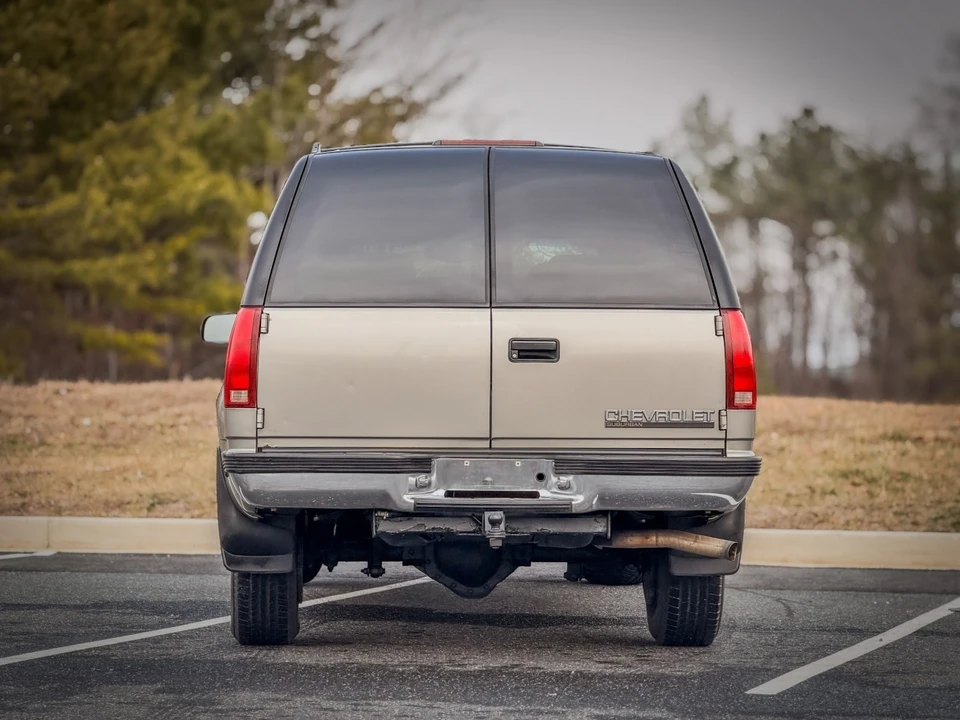 1999 Chevrolet Suburban 8th Gen - Image 10 of 21