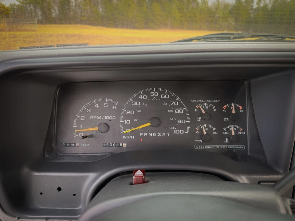 1999 Chevrolet Suburban 8th Gen - Image 17 of 21