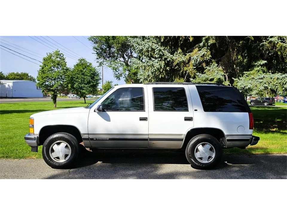 1999 Chevrolet Tahoe 1st Gen - Image 4 of 31