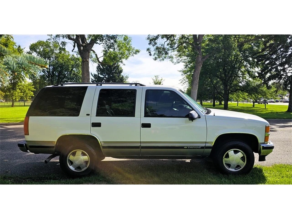 1999 Chevrolet Tahoe 1st Gen - Image 7 of 31