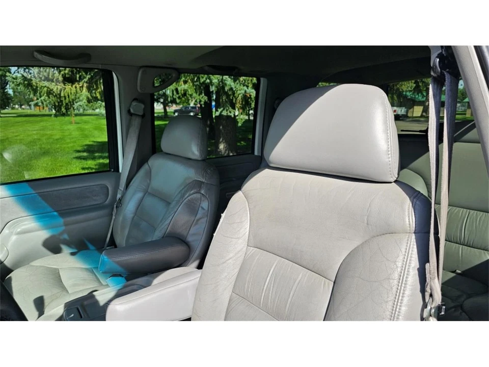 1999 Chevrolet Tahoe 1st Gen - Image 13 of 31