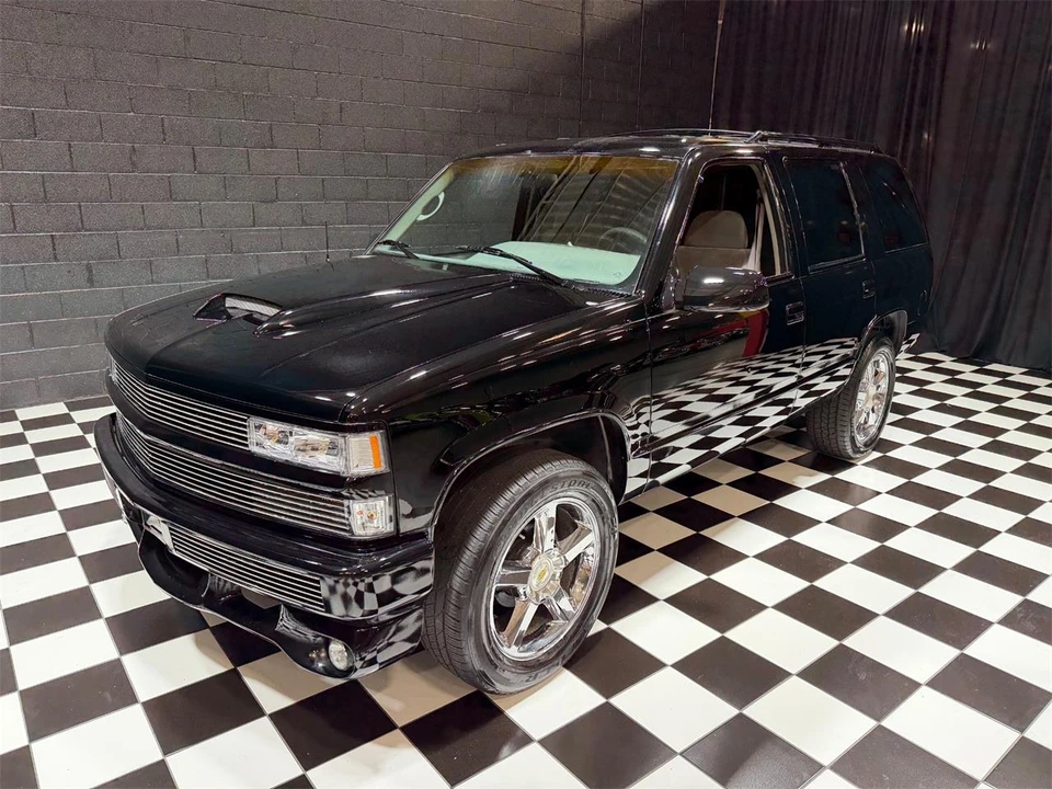 1999 Chevrolet Tahoe 1st Gen - Image 6 of 31