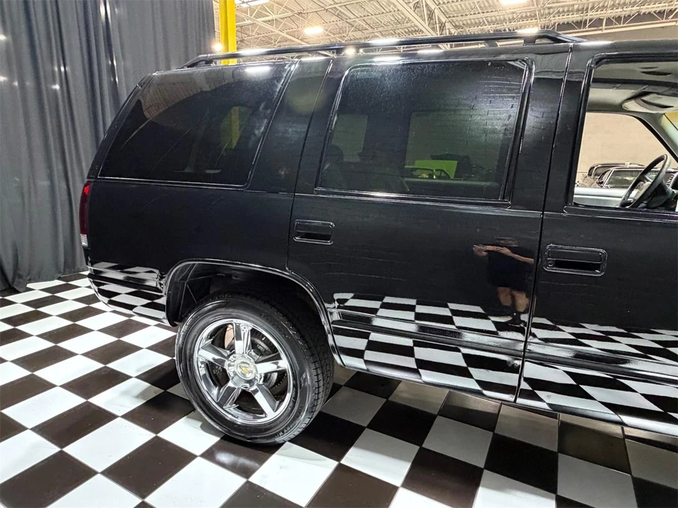 1999 Chevrolet Tahoe 1st Gen - Image 18 of 31