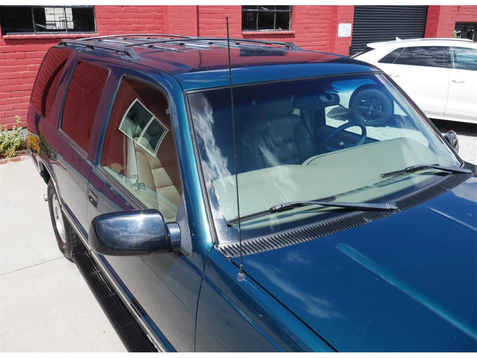 1999 Chevrolet Tahoe 1st Gen - Image 15 of 31
