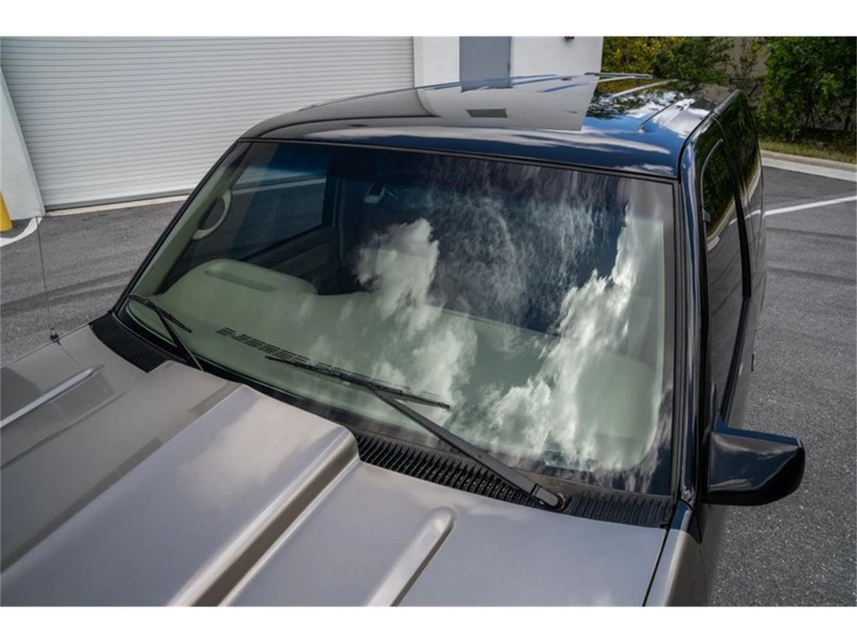 1999 Chevrolet Tahoe 1st Gen - Image 6 of 31