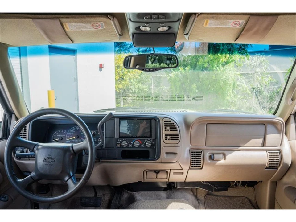 1999 Chevrolet Tahoe 1st Gen - Image 26 of 31
