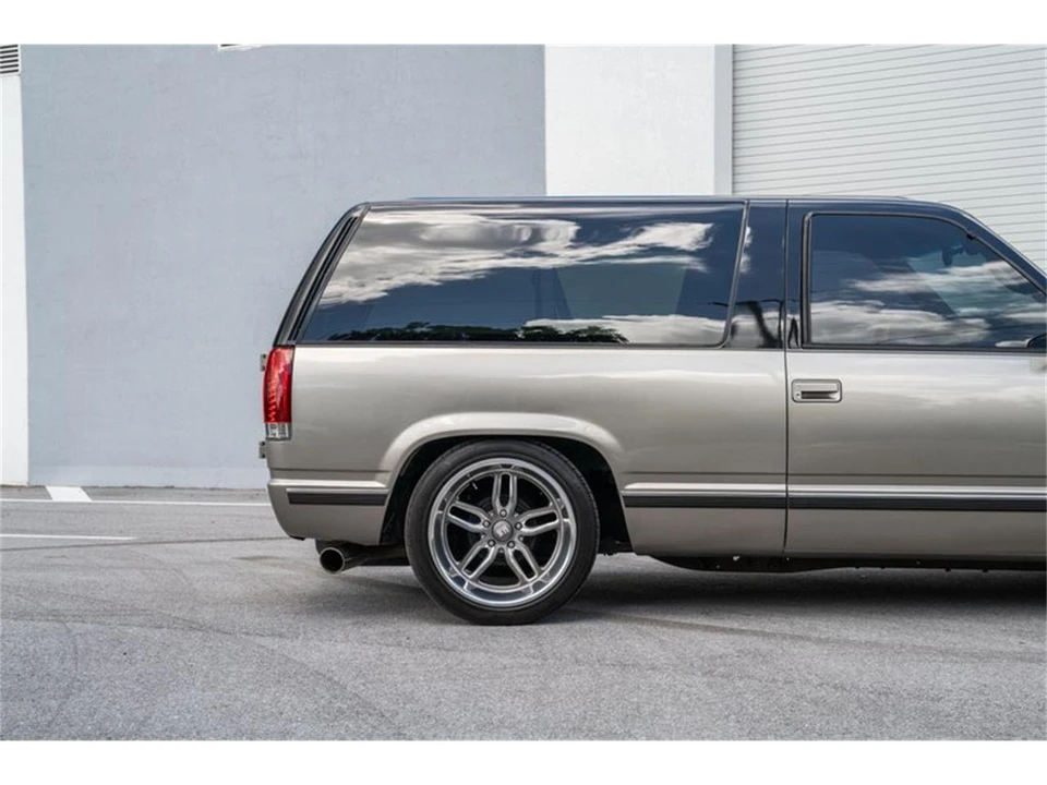 1999 Chevrolet Tahoe 1st Gen - Image 17 of 31