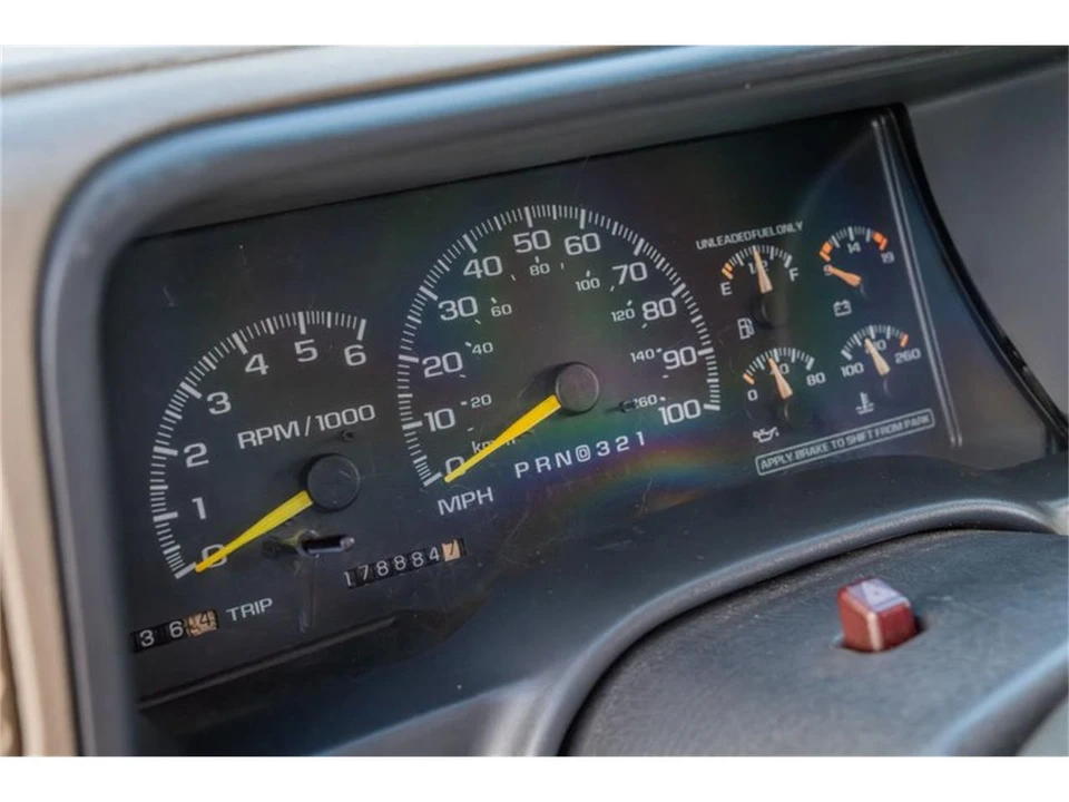 1999 Chevrolet Tahoe 1st Gen - Image 28 of 31