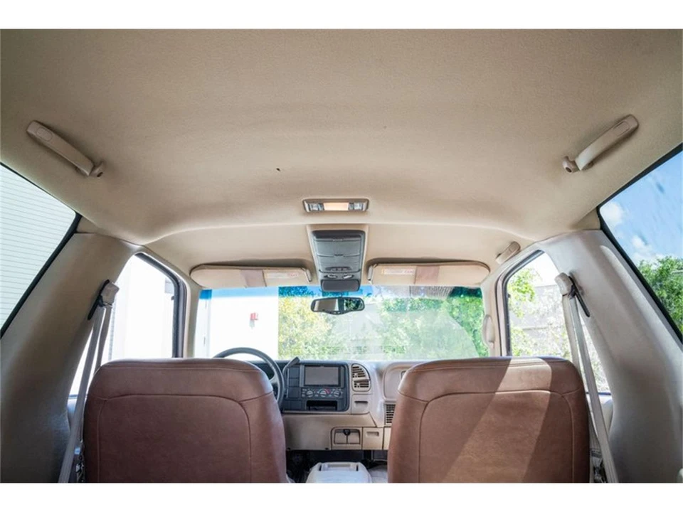 1999 Chevrolet Tahoe 1st Gen - Image 25 of 31
