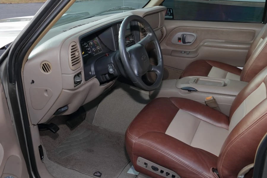1999 Chevrolet Tahoe 1st Gen - Image 19 of 27