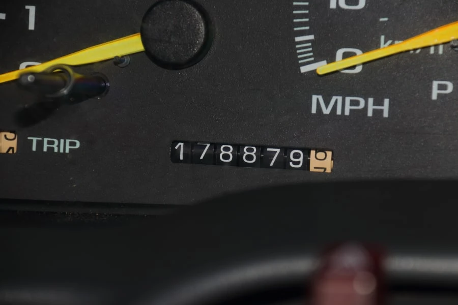1999 Chevrolet Tahoe 1st Gen - Image 13 of 27