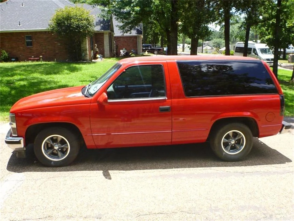 1999 Chevrolet Tahoe 1st Gen - Image 6 of 12