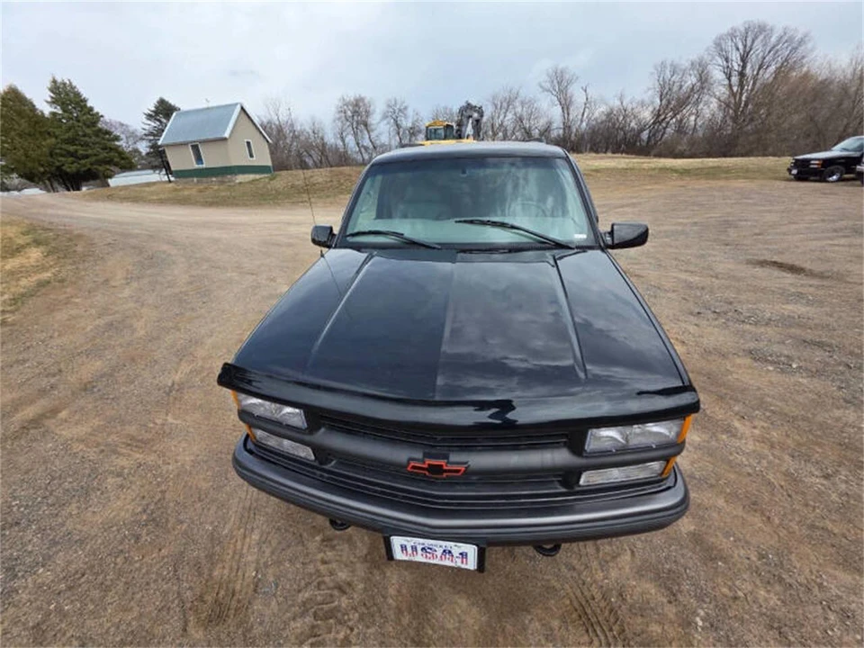 1999 Chevrolet Tahoe 1st Gen - Image 10 of 31