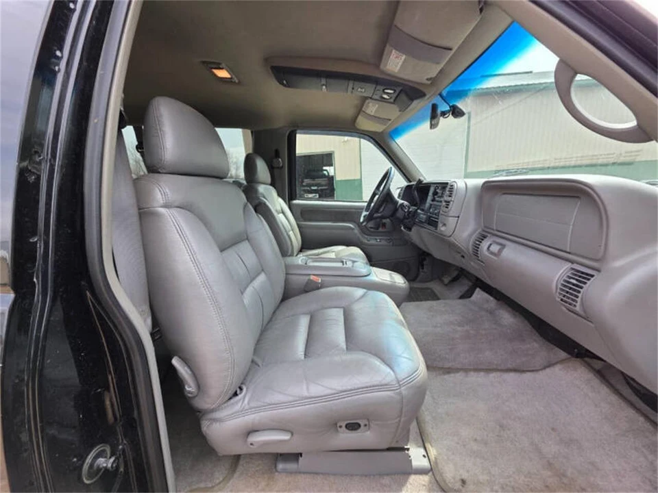 1999 Chevrolet Tahoe 1st Gen - Image 19 of 31
