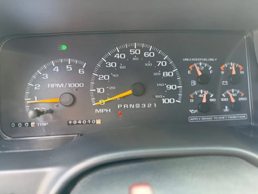 1999 Chevrolet Tahoe 1st Gen - Image 10 of 14