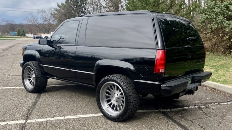 1999 Chevrolet Tahoe 1st Gen - Image 2 of 21
