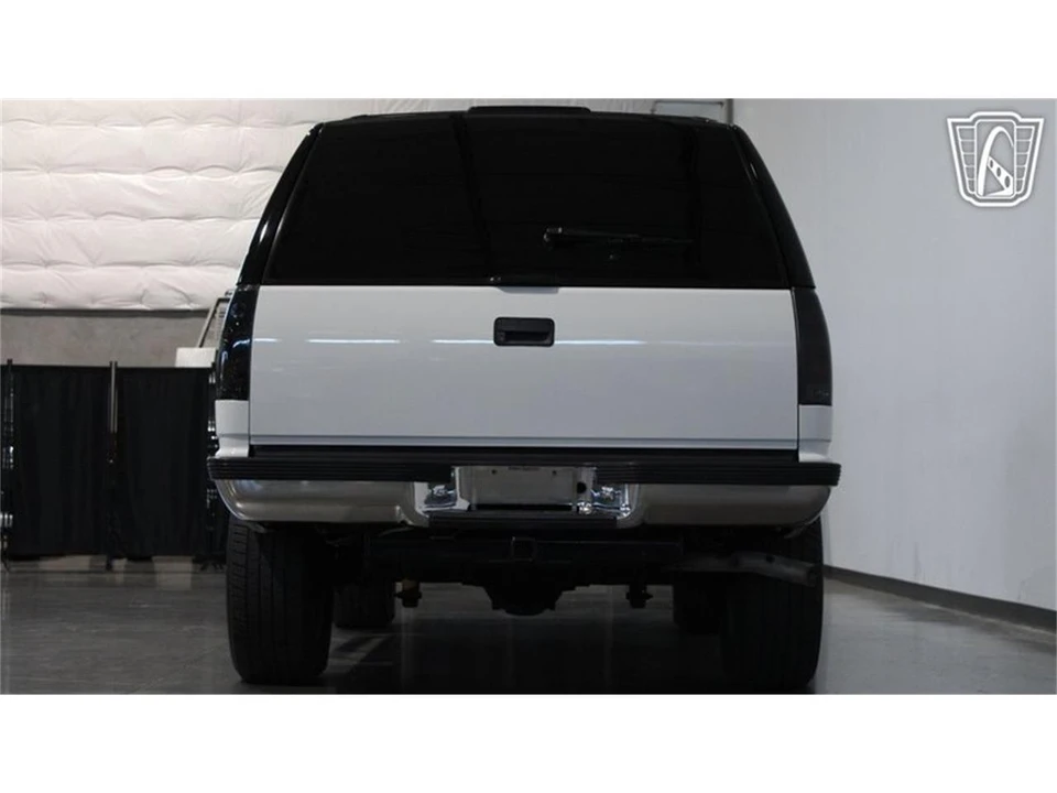 1999 Chevrolet Tahoe 1st Gen - Image 28 of 31